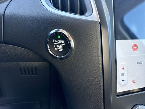 Used 2024 Ford Edge SEL w/ Convenience Package image 24