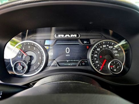 New 2026 RAM 1500 Express AWD/4WD image 12