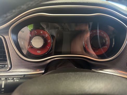 Used 2019 Dodge Challenger SRT Hellcat Redeye image 23