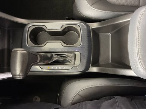 Used 2017 Chevrolet Colorado Z71 image 14