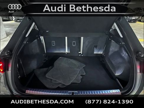 Certified 2025 Audi Q3 2.0T Premium Plus w/ Premium Plus Package image 10