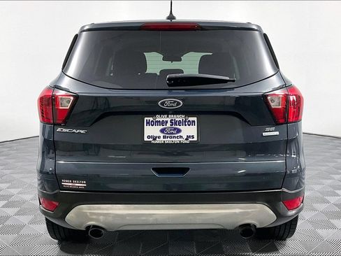 Used 2019 Ford Escape SE FWD image 4