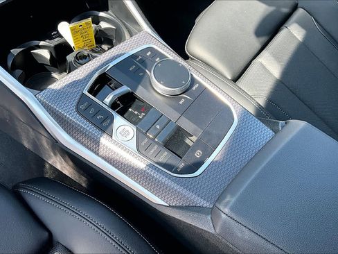 Certified 2025 BMW 330i Sedan image 16