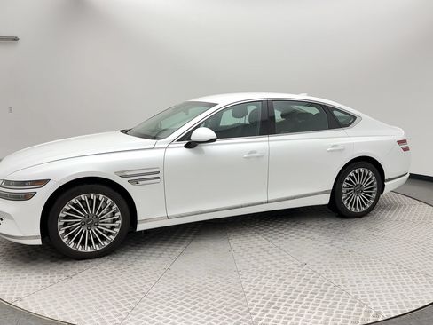 Certified 2024 Genesis G80 AWD/4WD image 6
