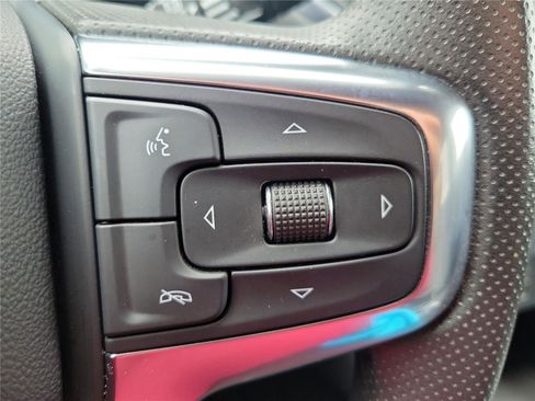 Used 2023 Chevrolet Blazer LT image 24