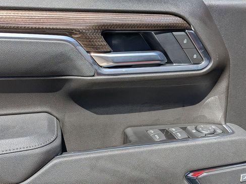 New 2026 Chevrolet Silverado 1500 LT Trail Boss w/ Convenience Package II AWD/4WD image 9