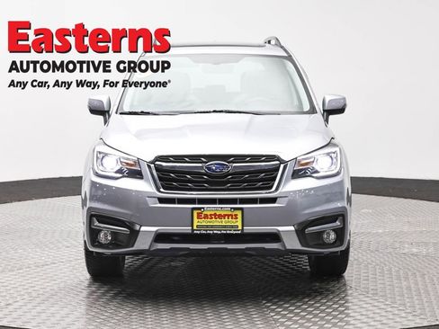 Used 2017 Subaru Forester 2.5i Touring w/ Popular Package #2 AWD/4WD image 2