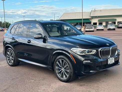 Used 2019 BMW X5 xDrive50i w/ M Sport Package AWD/4WD image 7