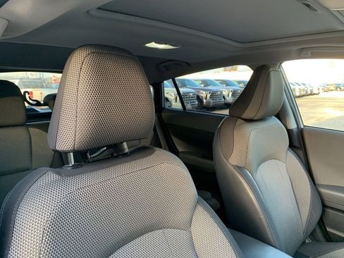 Used 2024 Subaru Crosstrek 2.0i Premium image 18