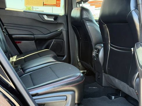 Used 2024 Ford Escape ST-Line w/ Equipment Group 301A FWD image 19