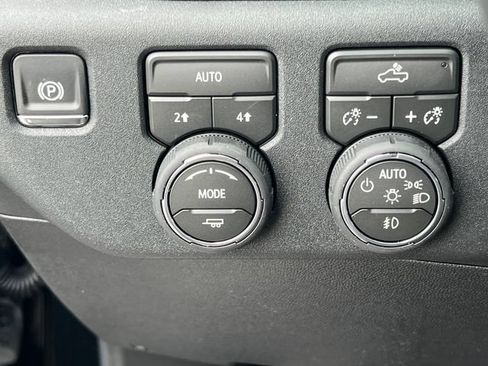 New 2026 Chevrolet Silverado 1500 RST AWD/4WD image 16