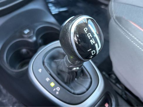 Used 2015 FIAT 500L Trekking image 26