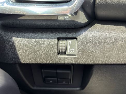 New 2026 GMC Canyon Elevation w/ Convenience Package image 19