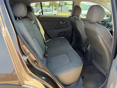 Used 2015 Kia Sportage LX FWD image 7