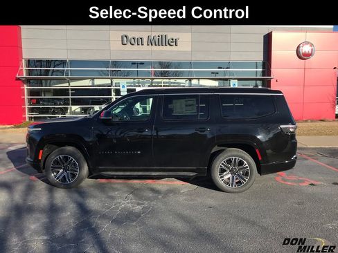 New 2026 Jeep Grand Wagoneer Base image 8