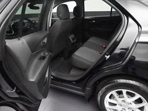 Used 2023 Chevrolet Equinox LT FWD image 12