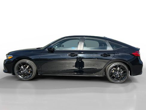 Used 2023 Honda Civic Sport image 2