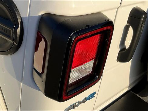 Used 2024 Jeep Wrangler Sport S w/ Convenience Group image 27