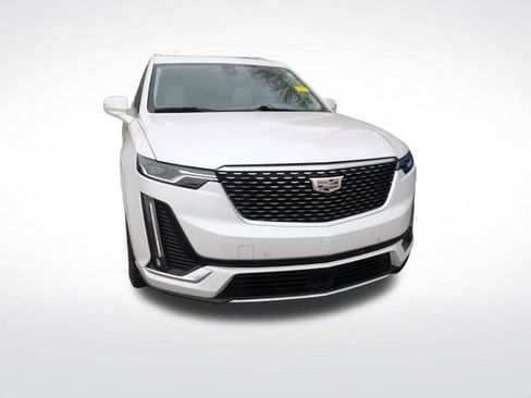 Used 2020 Cadillac XT6 Premium Luxury image 3