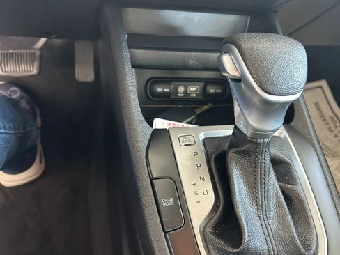 Used 2019 Kia Forte LXS FWD image 18