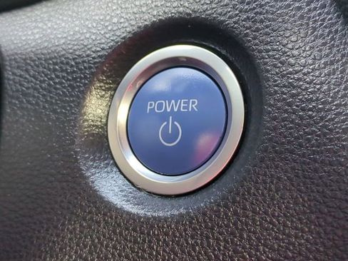 Used 2022 Toyota Corolla LE image 25