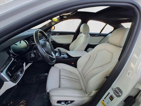 Used 2018 BMW 540i RWD image 13