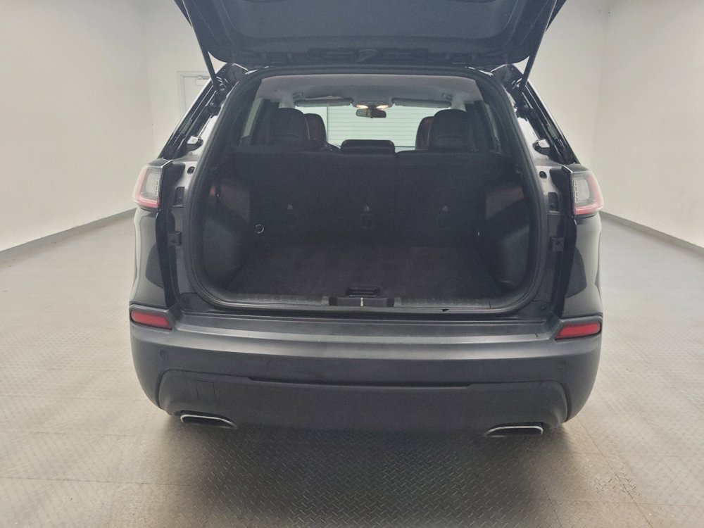 Used 2019 Jeep Cherokee Latitude Plus AWD/4WD image 29