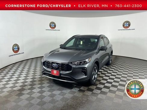 Used 2025 Ford Escape ST-Line AWD/4WD image 1