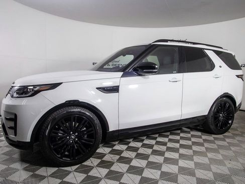 Used 2020 Land Rover Discovery HSE image 6