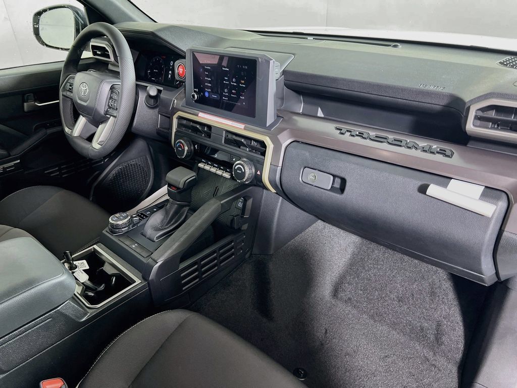 Certified 2026 Toyota Tacoma TRD Off-Road AWD/4WD image 24