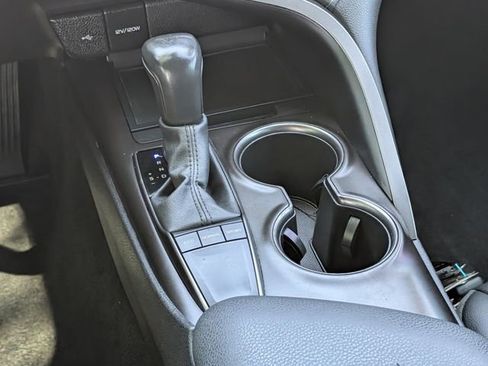 Used 2024 Toyota Camry SE FWD image 13