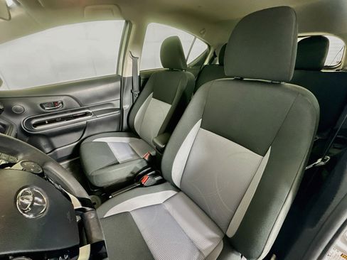 Used 2018 Toyota Prius C Two w/ Carpet Mat Package FWD image 13