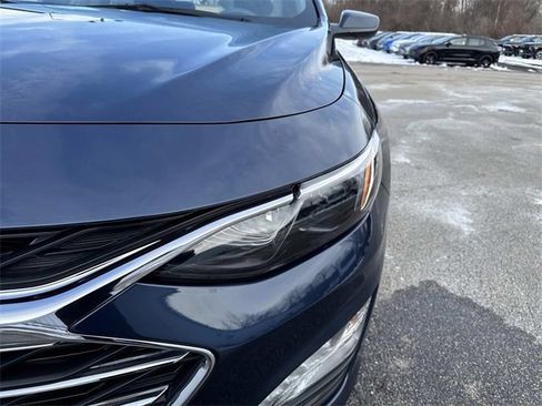 Used 2020 Chevrolet Malibu LT image 10