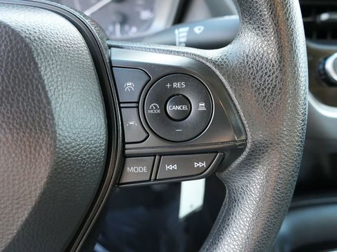 Used 2025 Toyota Corolla LE image 15
