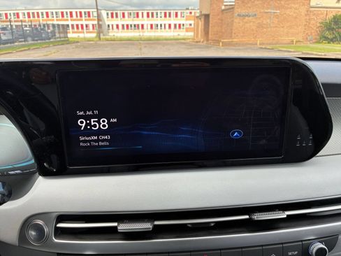 Used 2025 Hyundai Palisade SEL FWD image 16