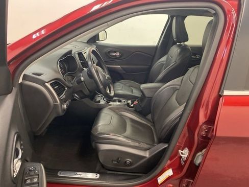 Used 2021 Jeep Cherokee Limited AWD/4WD image 9