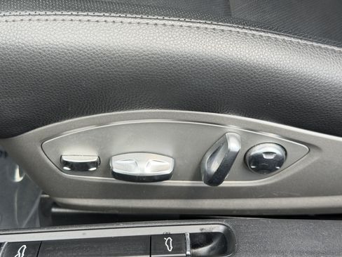 Certified 2019 Porsche 718 Boxster RWD image 20