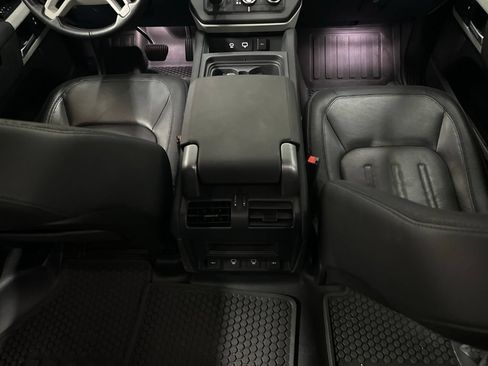 Used 2022 Land Rover Defender 110 X-Dynamic SE AWD/4WD image 56