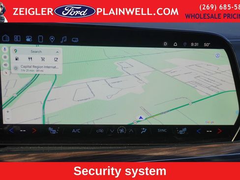 Used 2025 Chevrolet Suburban Z71 image 21