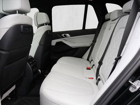 Used 2023 BMW X5 xDrive45e w/ Luxury Seating Package AWD/4WD image 22