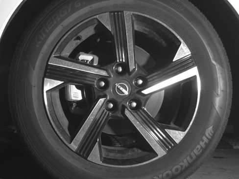 Used 2025 Nissan Sentra SV FWD image 12