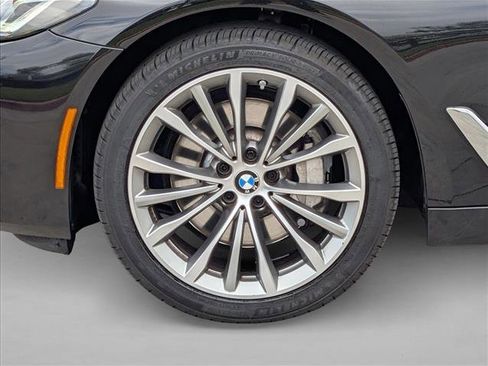 Used 2023 BMW 530i w/ Premium Package RWD image 25