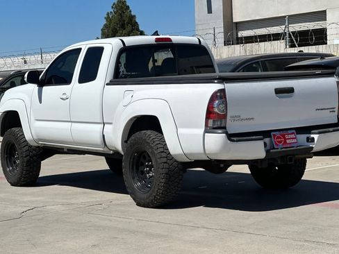Used 2014 Toyota Tacoma PreRunner w/ TRD Sport Package RWD image 7