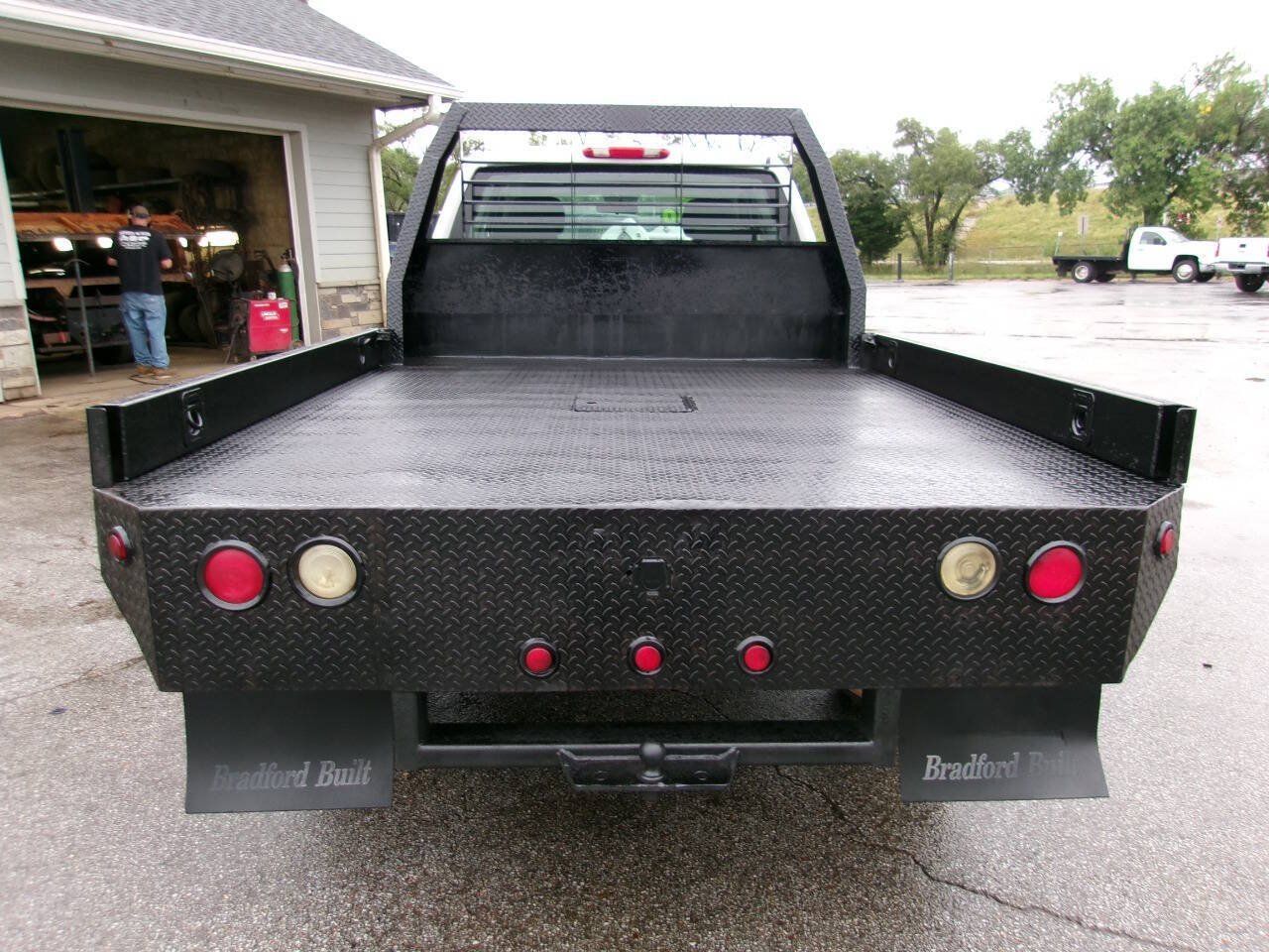 Used 2011 Chevrolet Silverado 2500 W/T AWD/4WD image 3