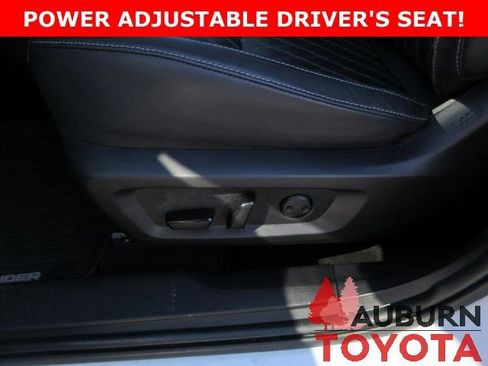 Used 2023 Mitsubishi Outlander SEL image 13