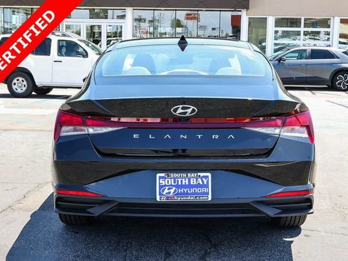 Certified 2023 Hyundai Elantra SEL w/ Convenience Package FWD image 5