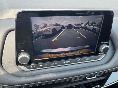Certified 2026 Nissan Rogue SV FWD image 20