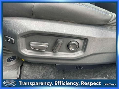 Used 2024 Toyota Tundra Platinum AWD/4WD image 19