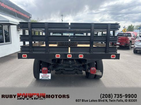 Used 2012 Ford F550 4x4 SuperCab Super Duty w/ Payload Upgrade Pkg image 17