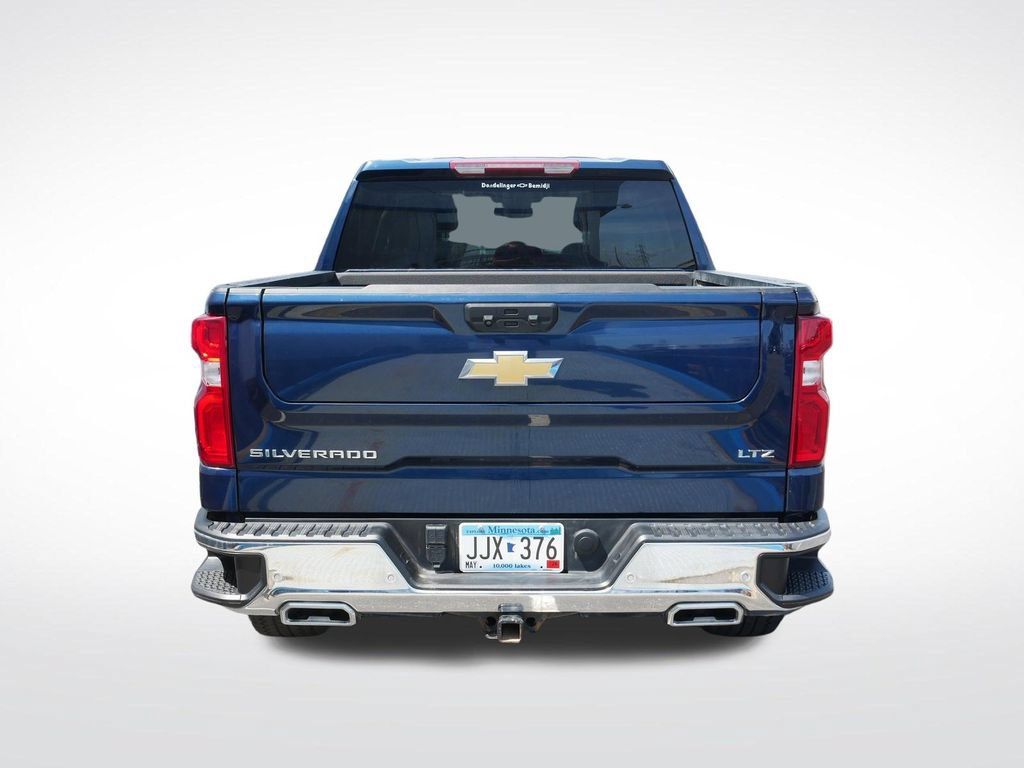 Used 2023 Chevrolet Silverado 1500 LTZ AWD/4WD image 4